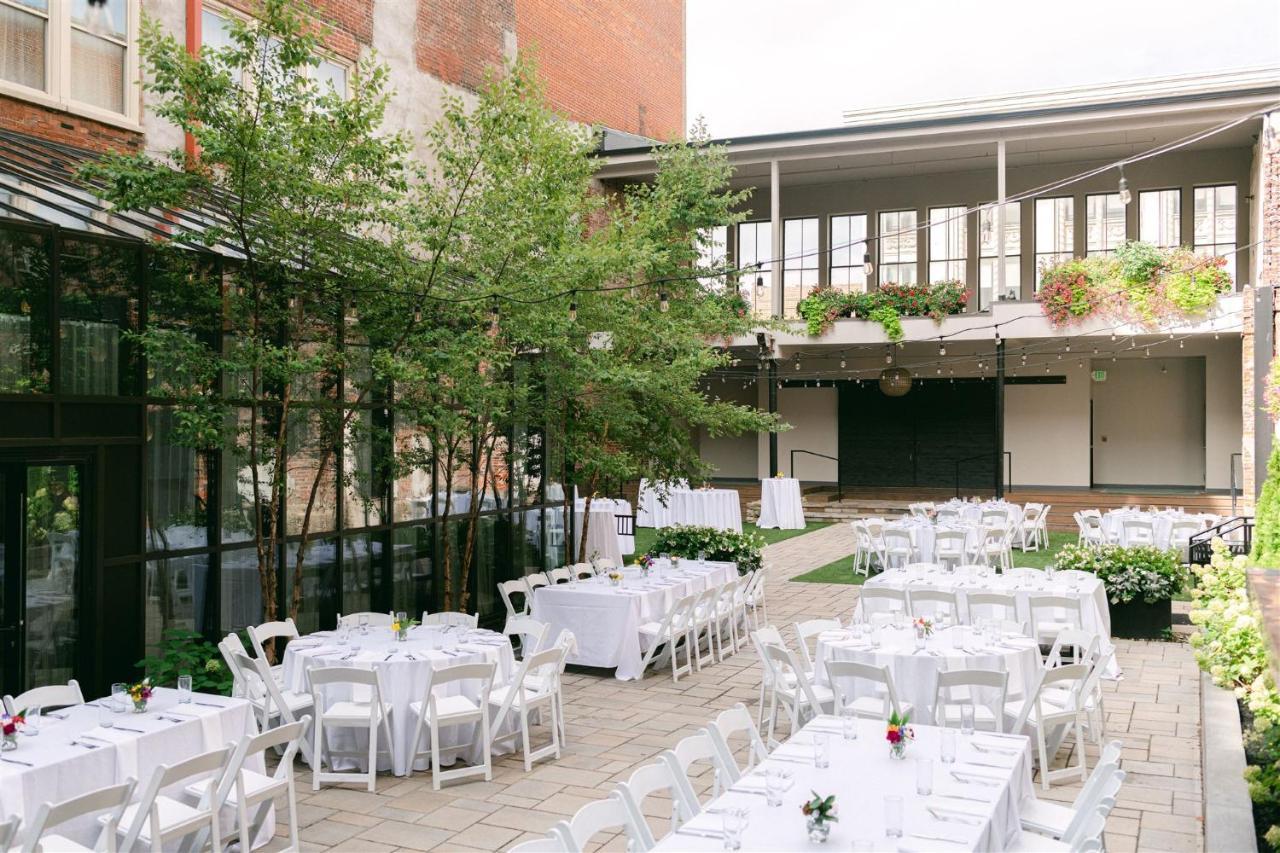 Hotel Covington Cincinnati Riverfront Exterior photo